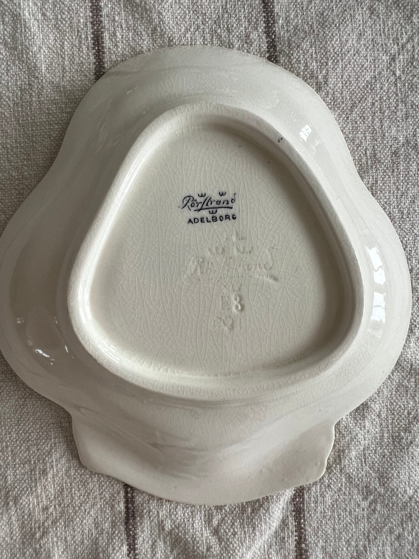 Snäckformat fat Adelsborg Rörstrand