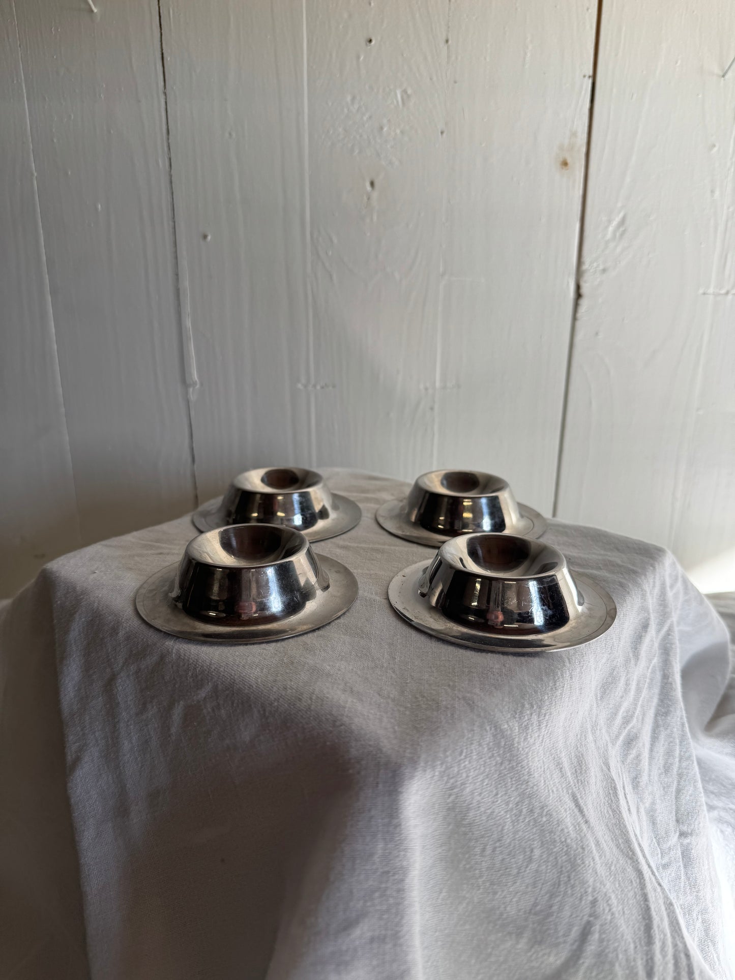 Äggkoppar i stål, 4st