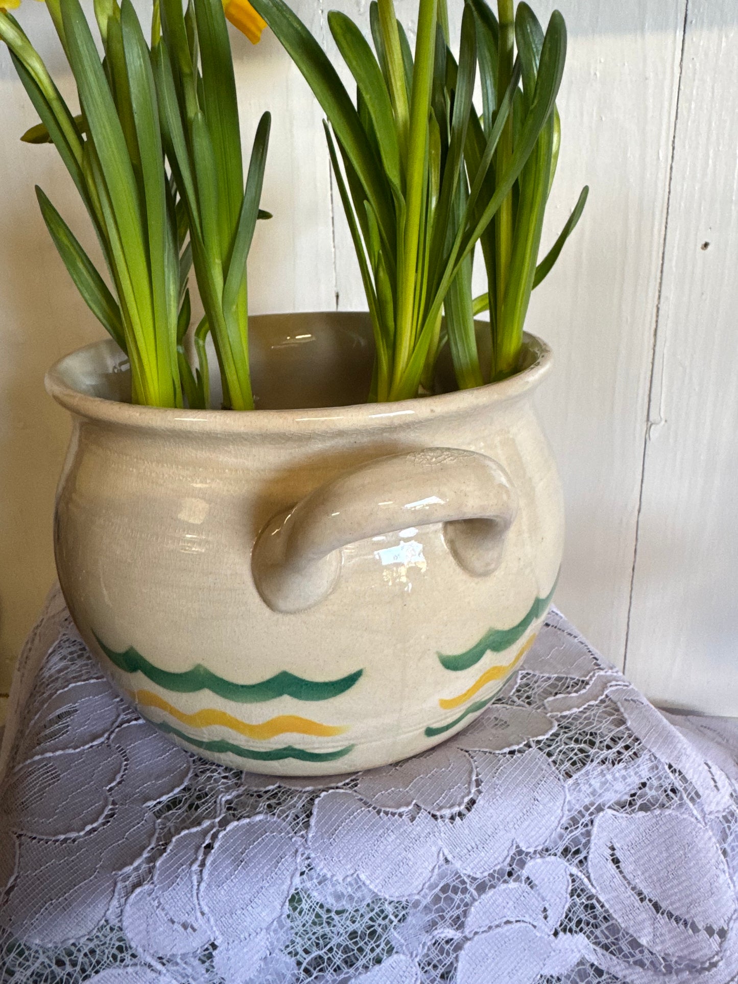 Krus med hänklar Elida Gustavsberg, mitten 1900-tal