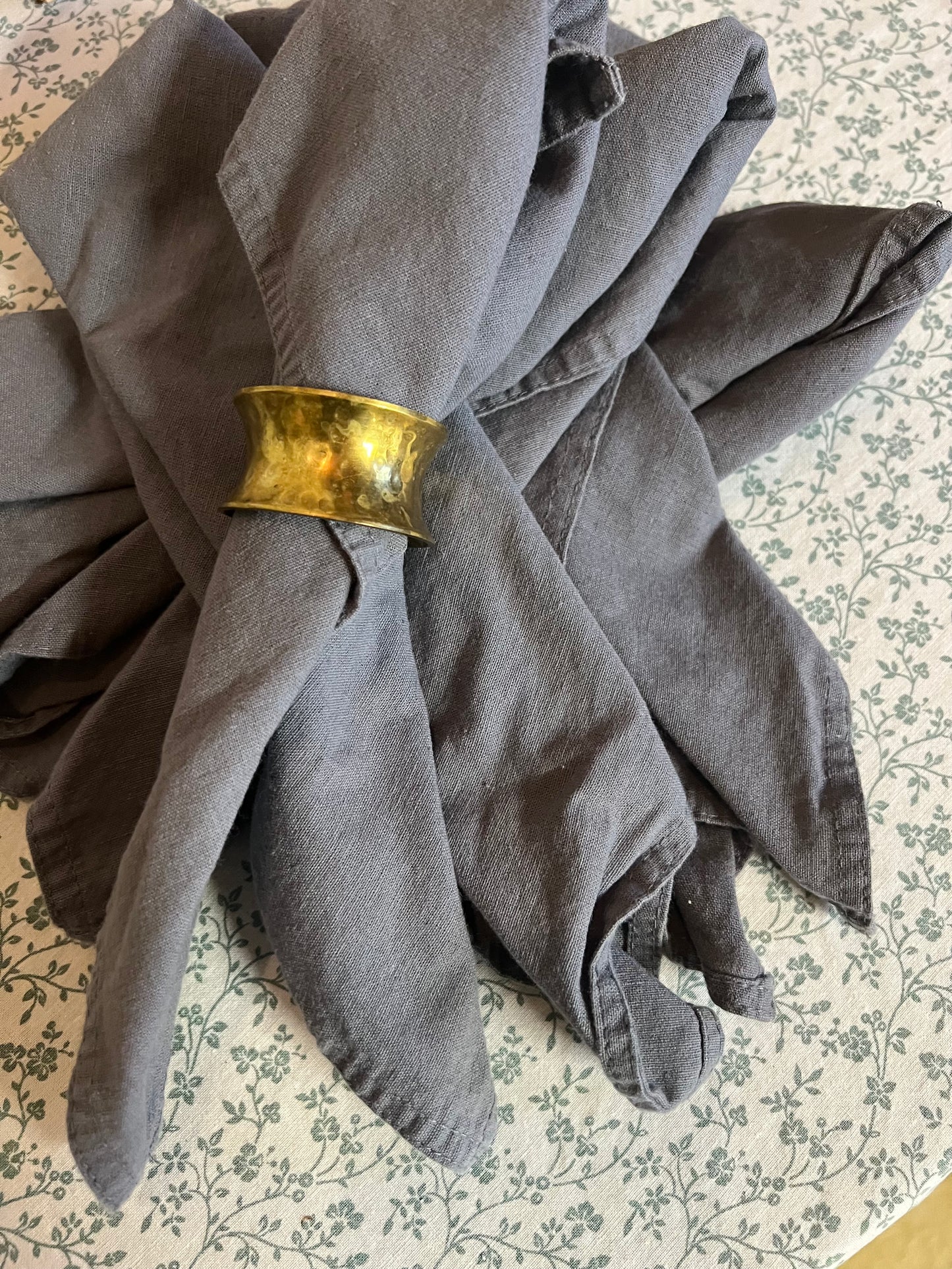 8st tygservetter i grått