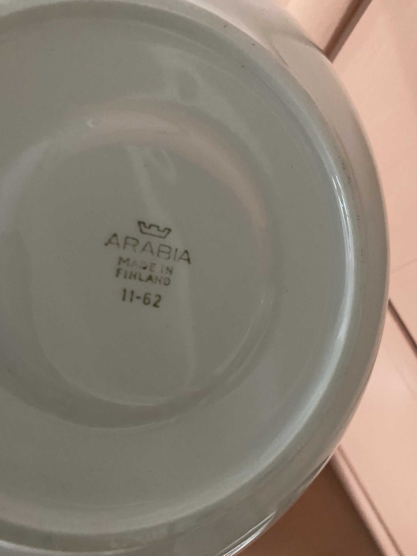 Paret större koppar med fat - Arabia