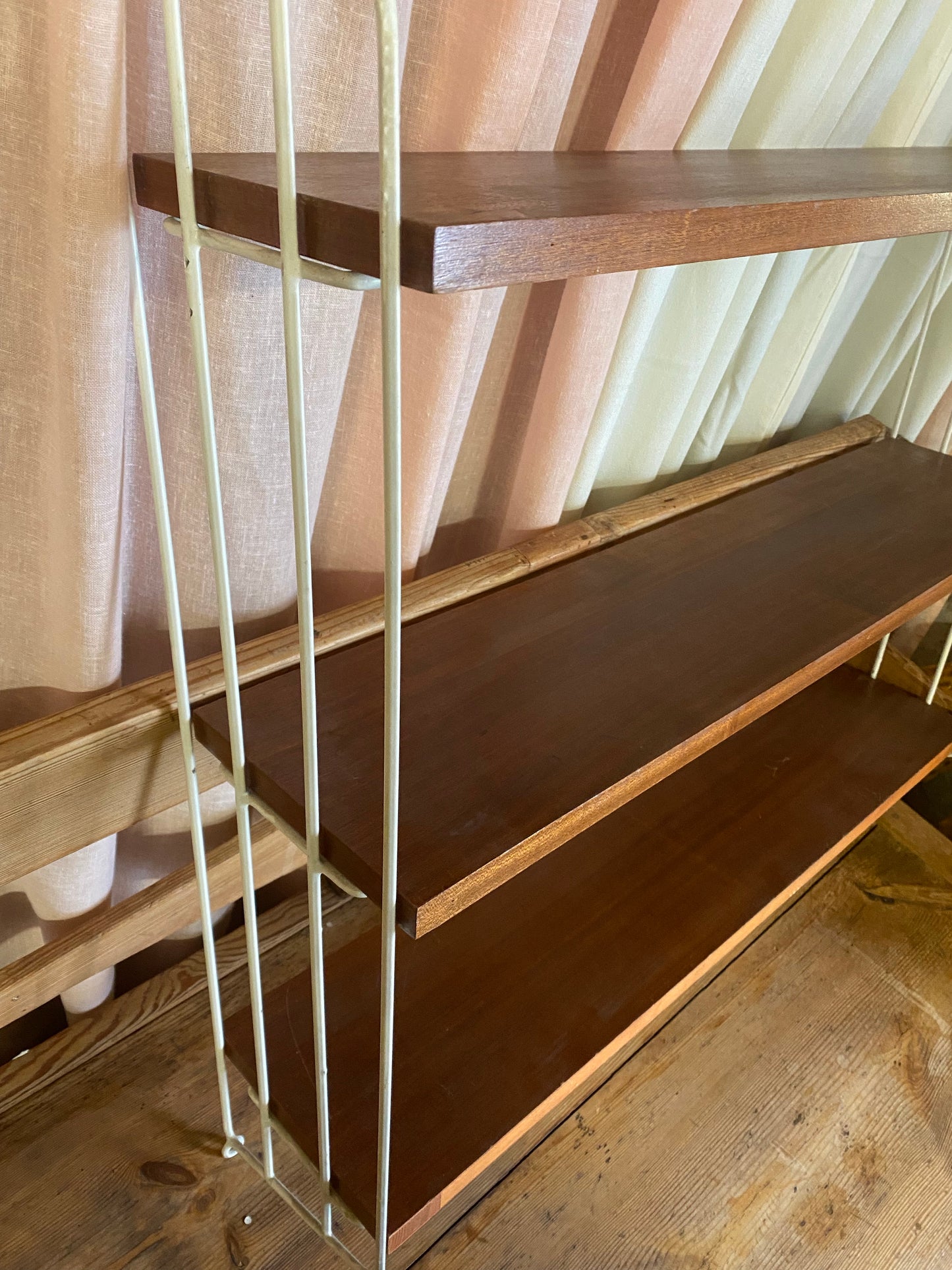 Stringhylla i teak 50-tal