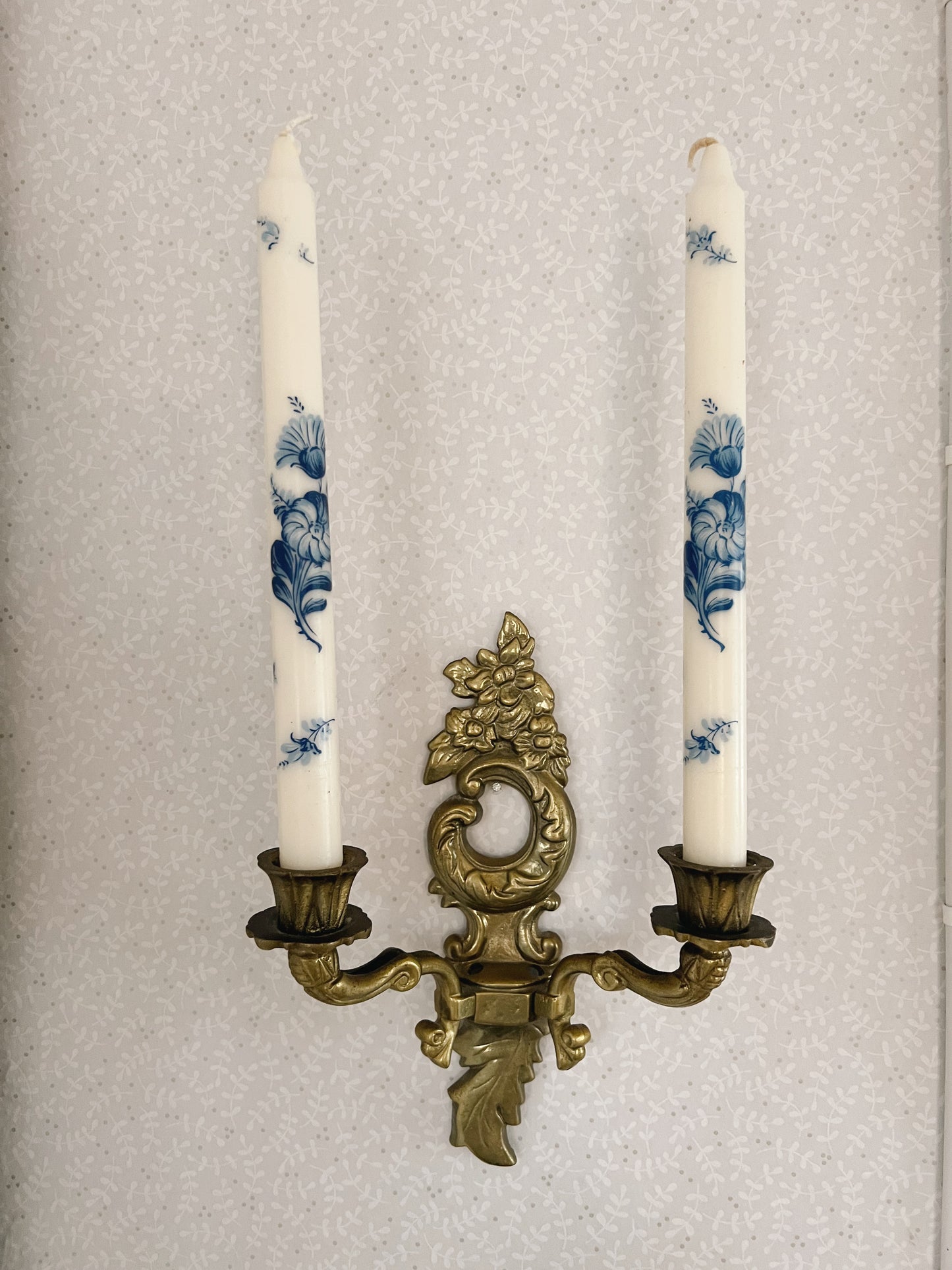 Återbrukad dubbel väggljusstake av lampett