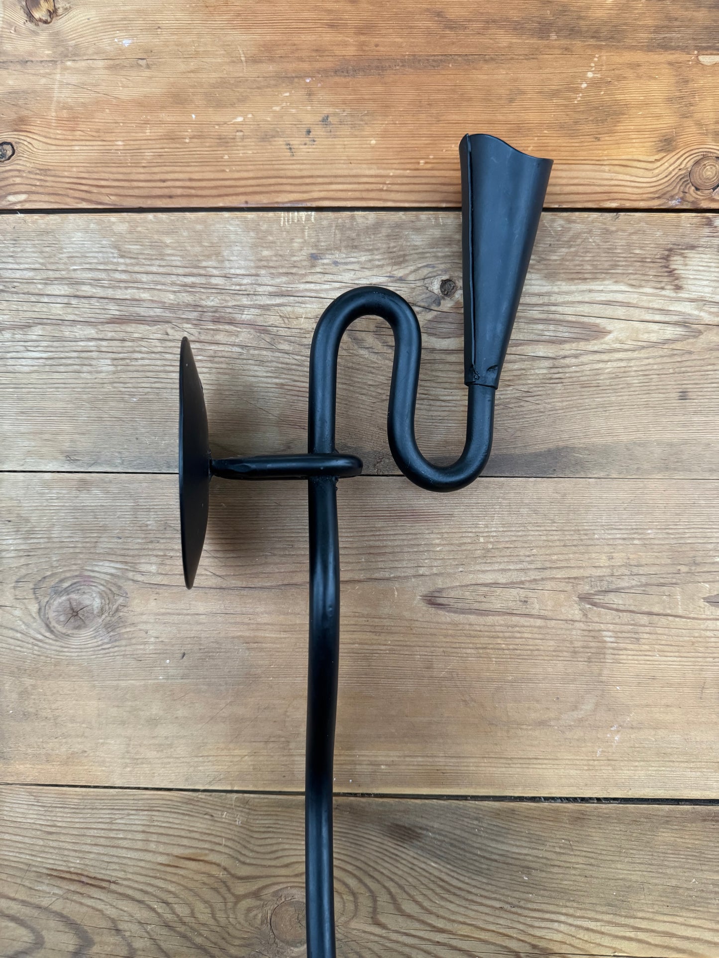 Stor väggljusstake smide