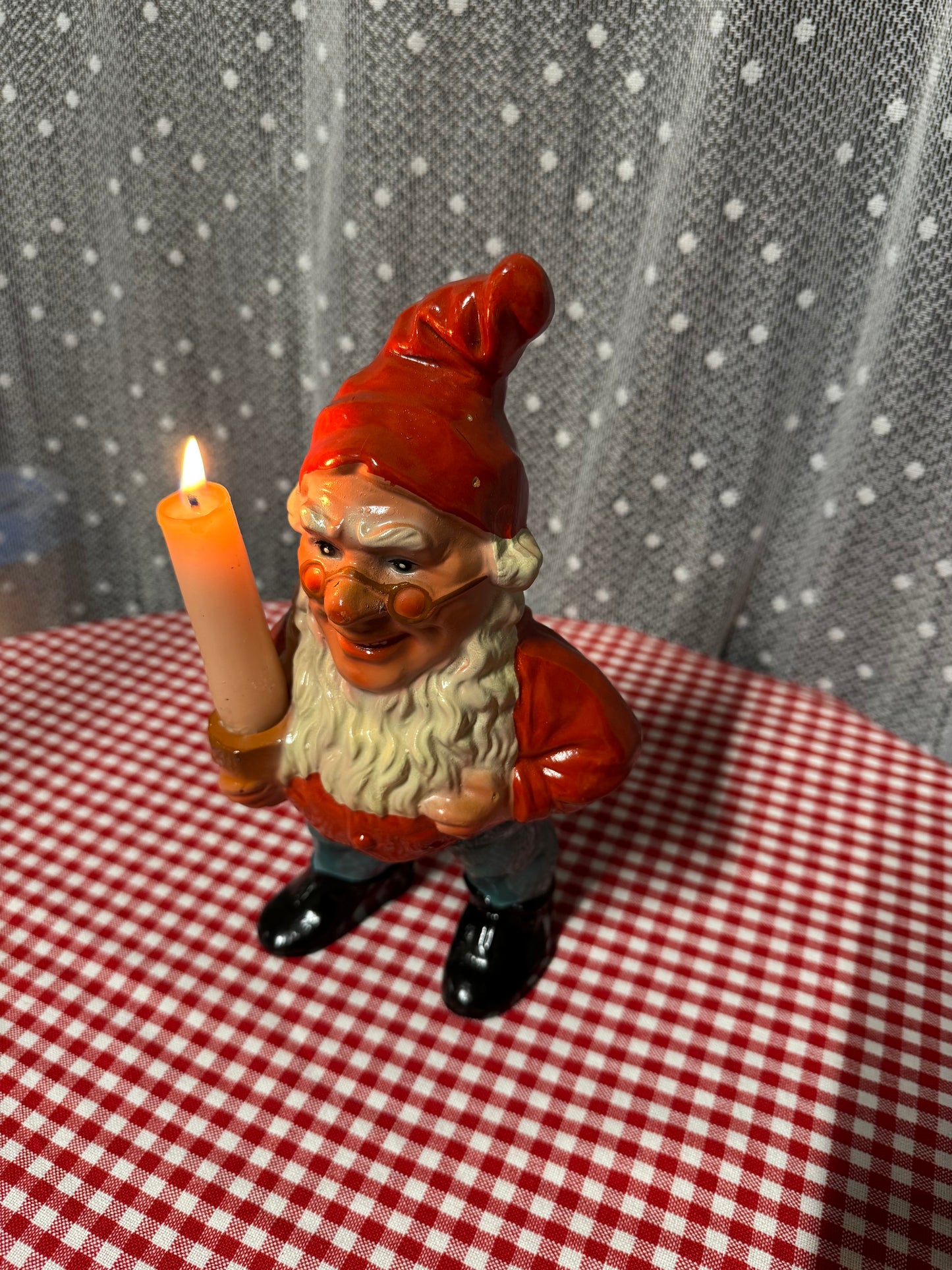 Äldre tomte med ljushållare för kronljus 50-tal