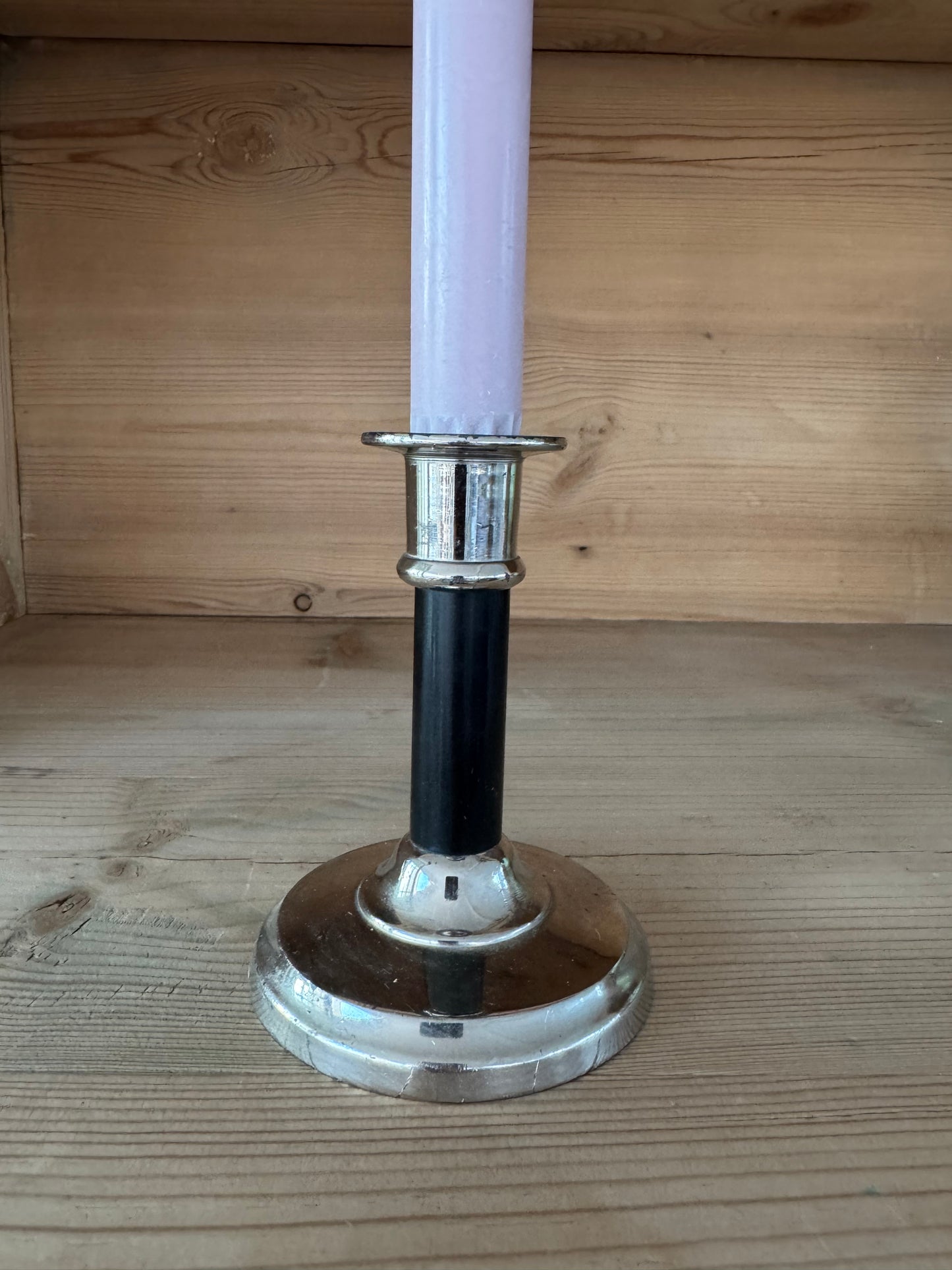 Art deco ljusstake i svart