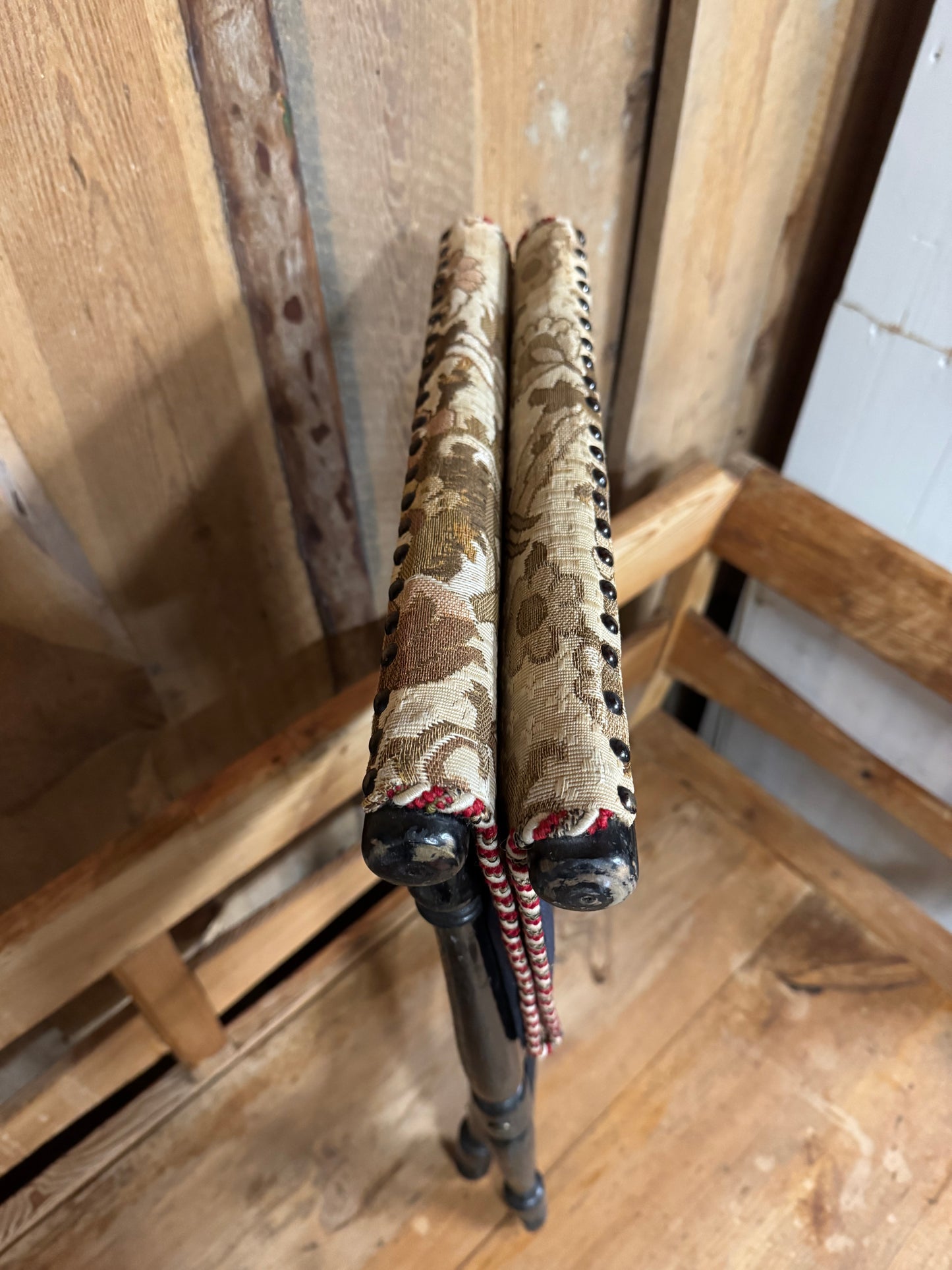 Äldre resväskställ