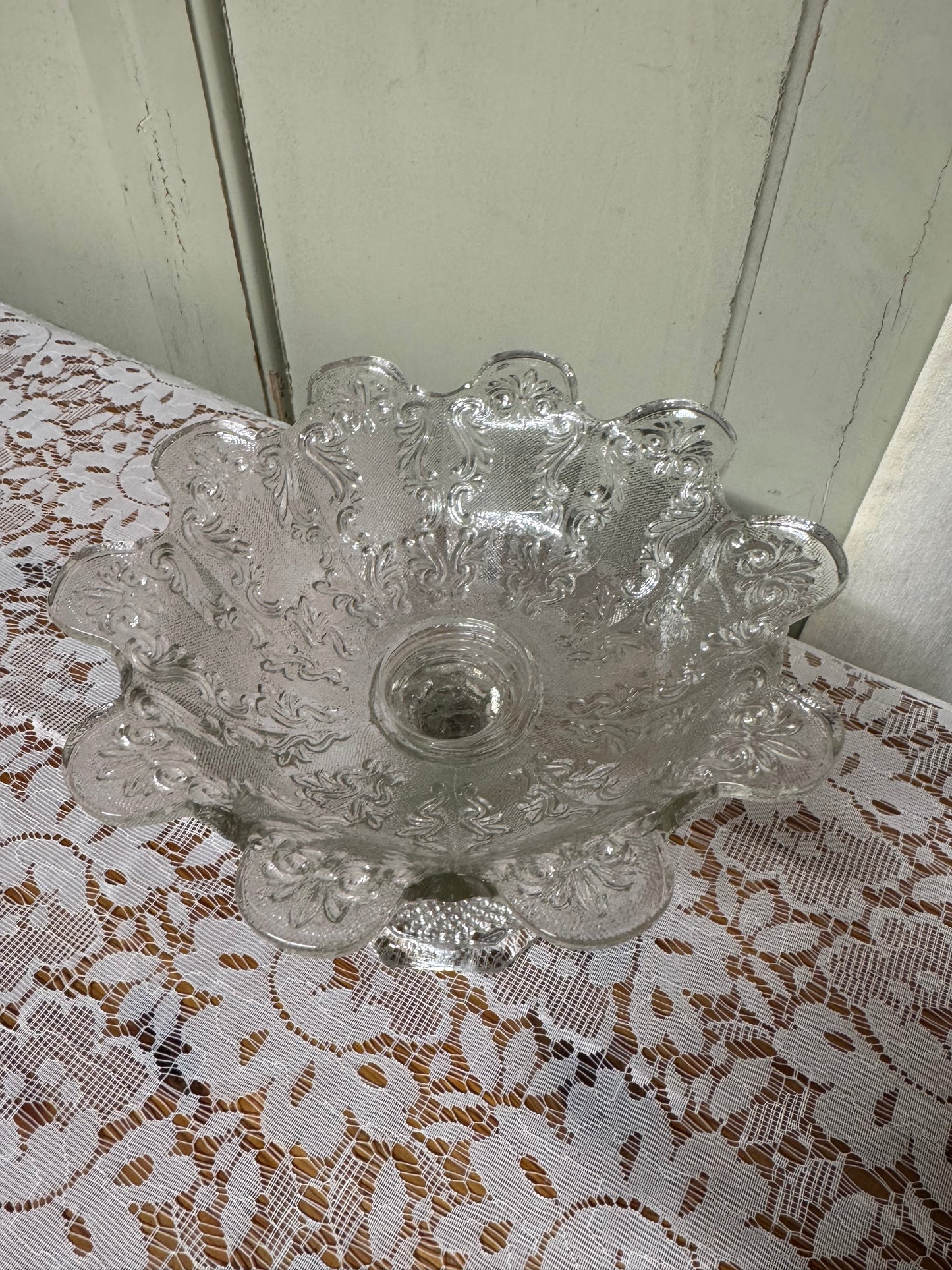 Skål på fot Reijmyre 1800-tal pressglas