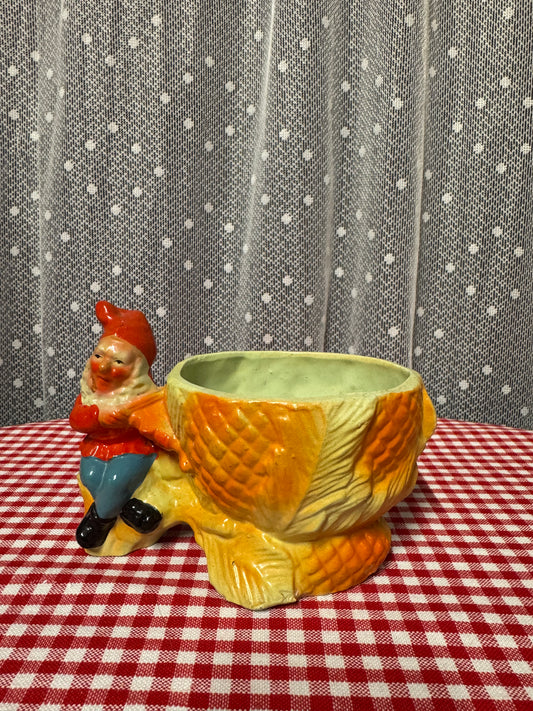 Ytterfoder tomte lergods 1900-talets mitt