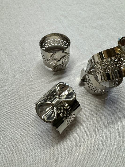 4st servettringar rosett, putsade