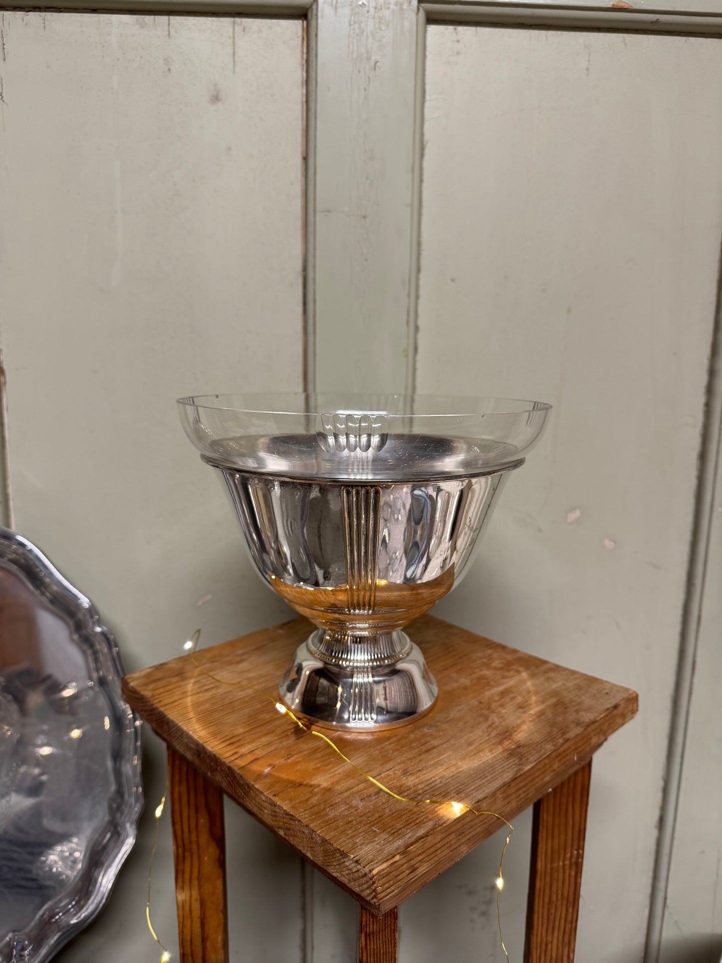 Silverskål på fot med glasinsats