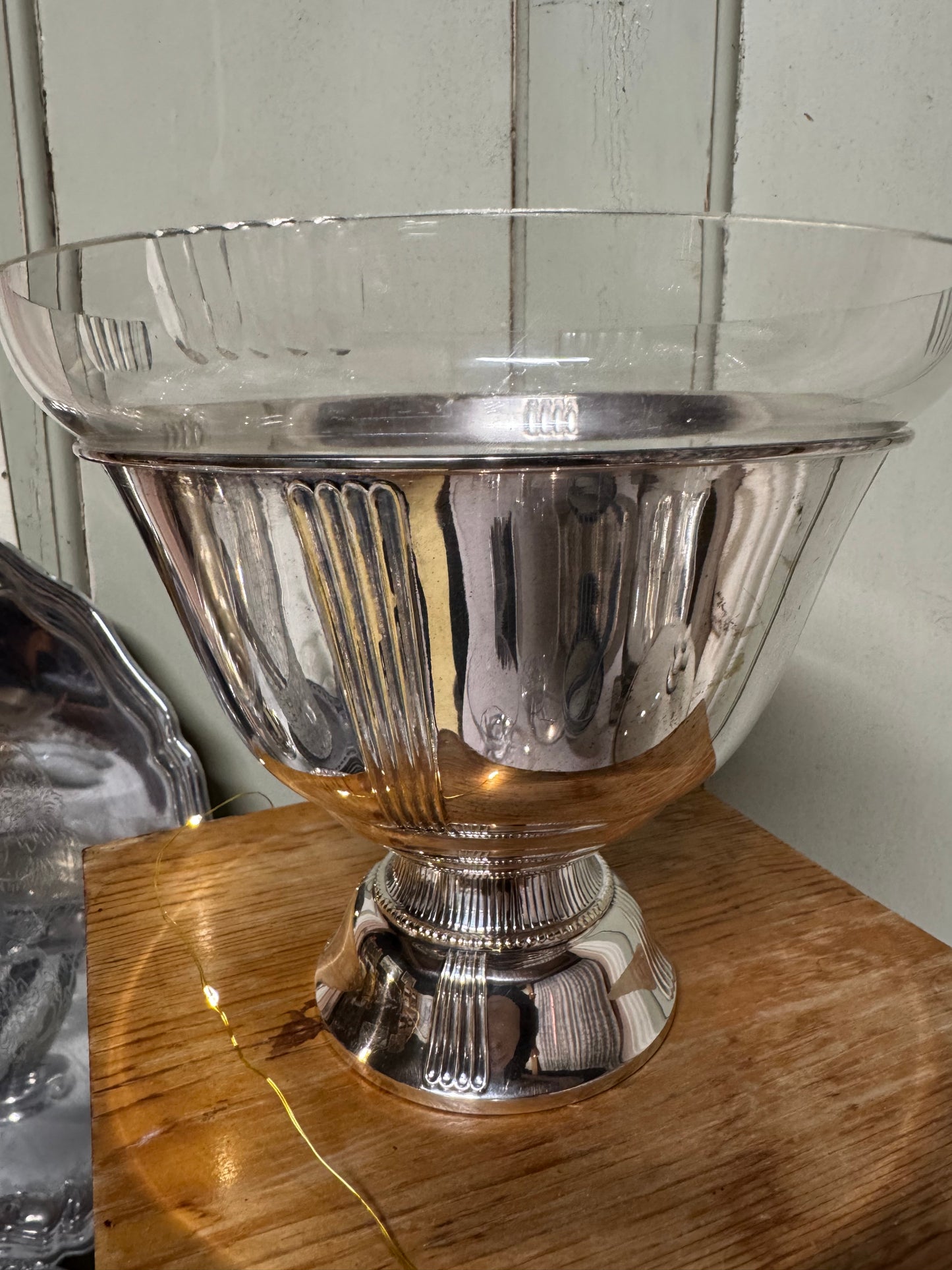 Silverskål på fot med glasinsats