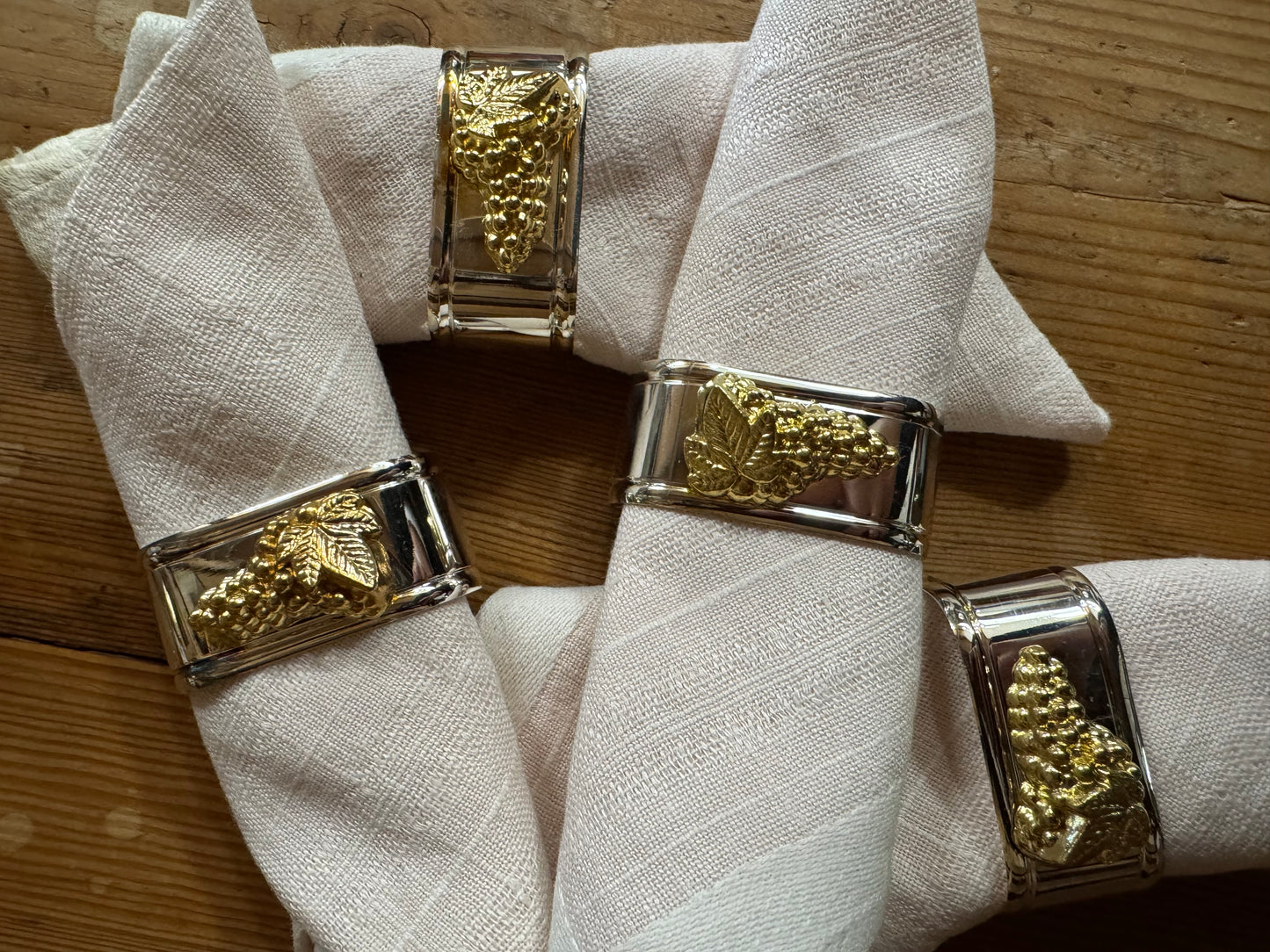 Servettringar med vindruvor, 4st