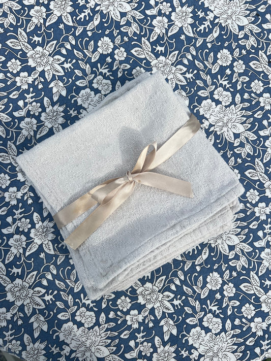 6st tygservetter i beigegrå