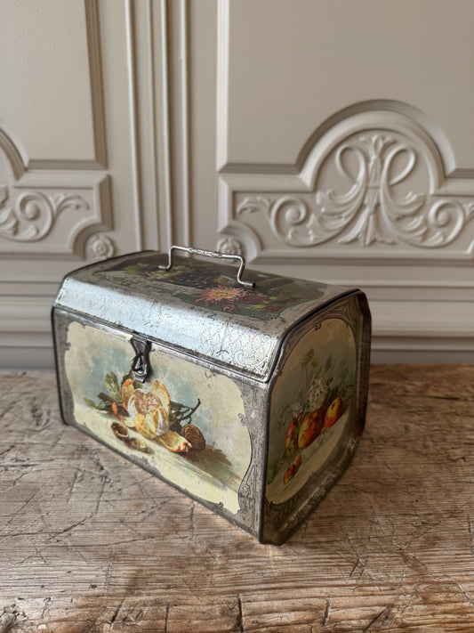 Plåtburk box med frukter