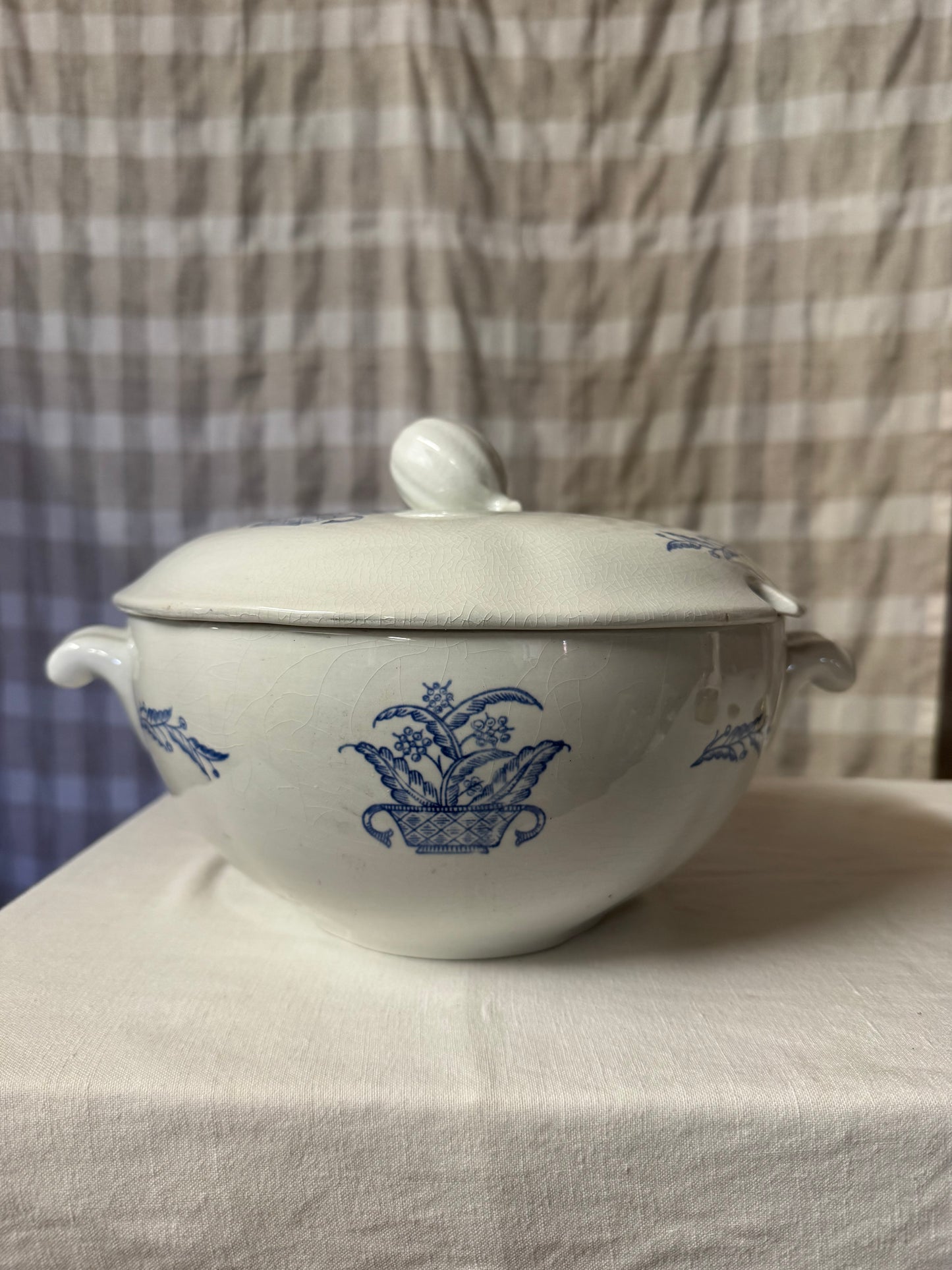 Äldre terrin i flintgods från Rörstrand, GOTHIA