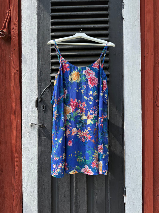 Blommig sommarklänning