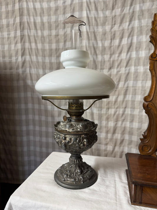 Stor, vacker fotogenlampa