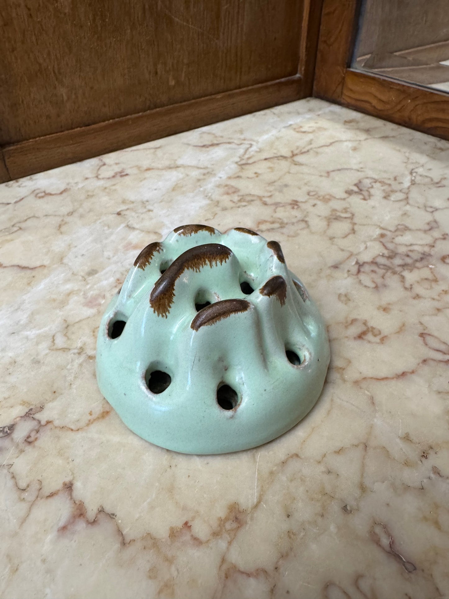 Grön blomsterfakir i keramik Ekeby