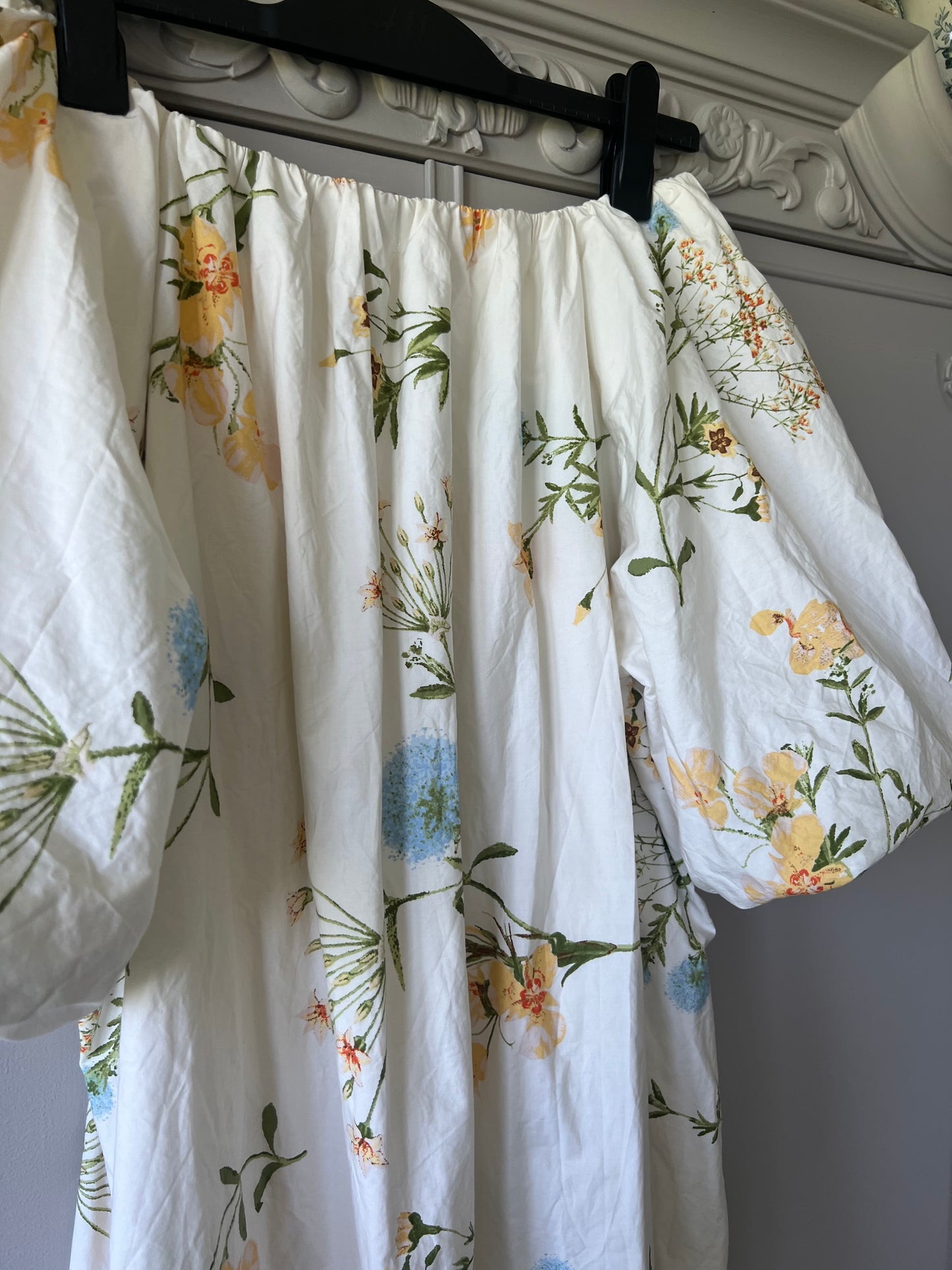 Singoallaklänning med blomprint