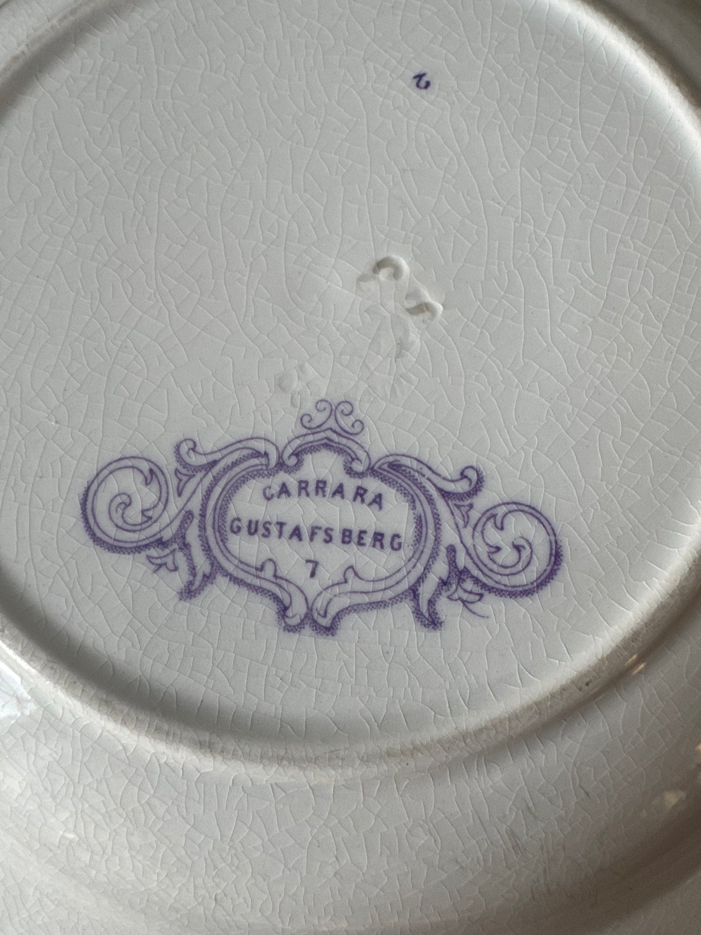 Lila djup tallrik Carrara Gustafsberg