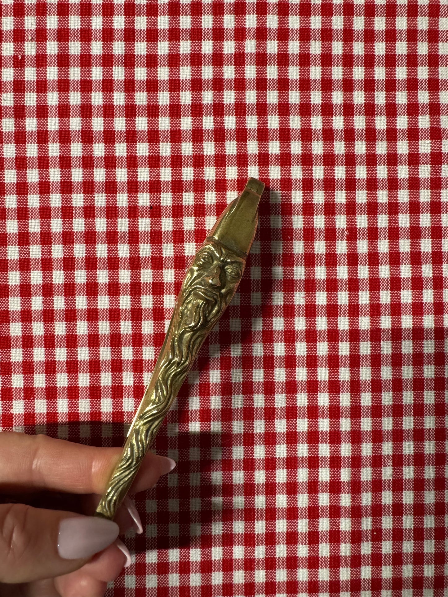 Äldre nötknäckare 1900-tal, ansikten i mässing