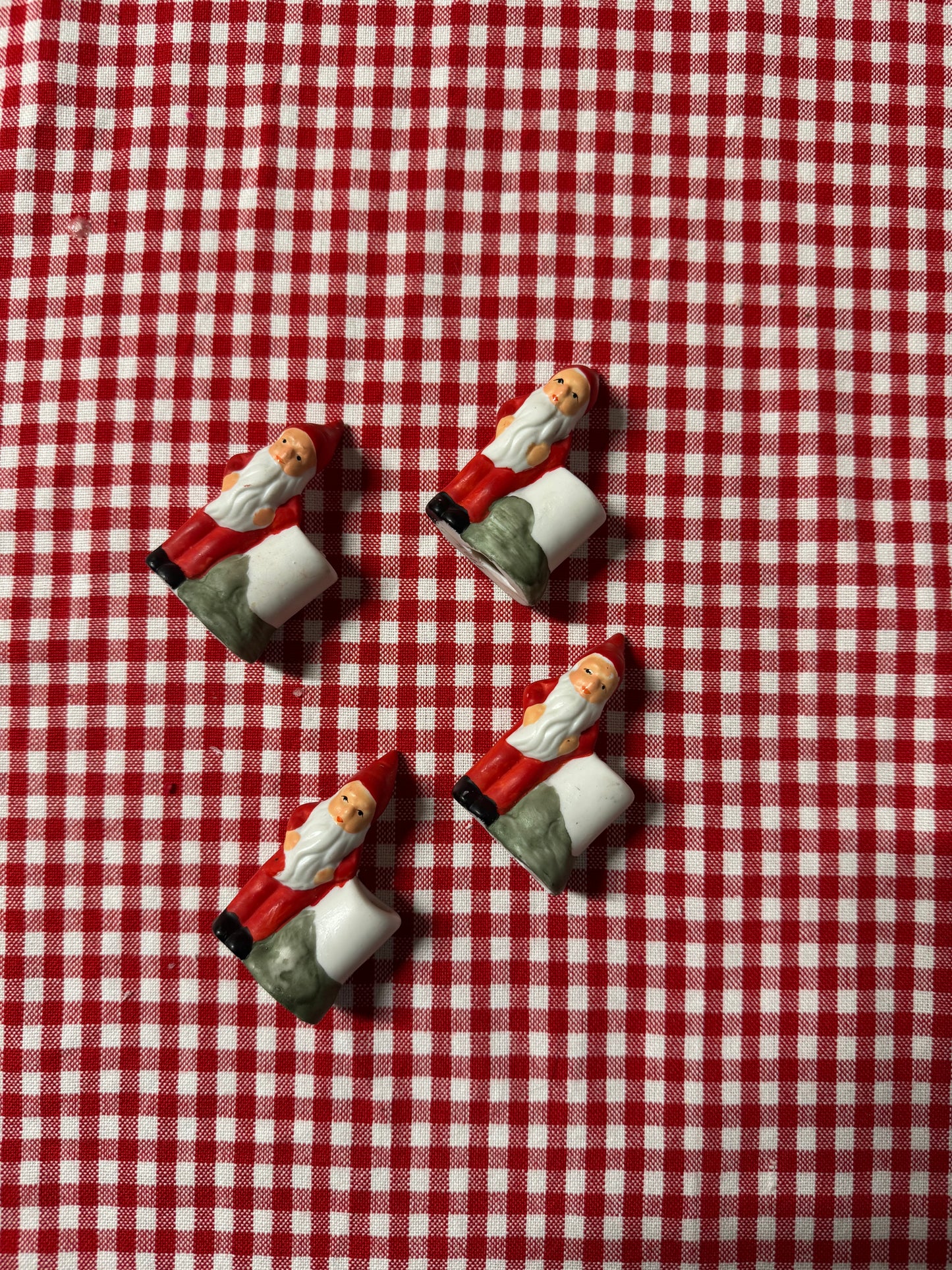 4st tomteljusstakar i keramik för julgransljus