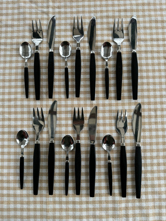 18 delar bestick bakelit