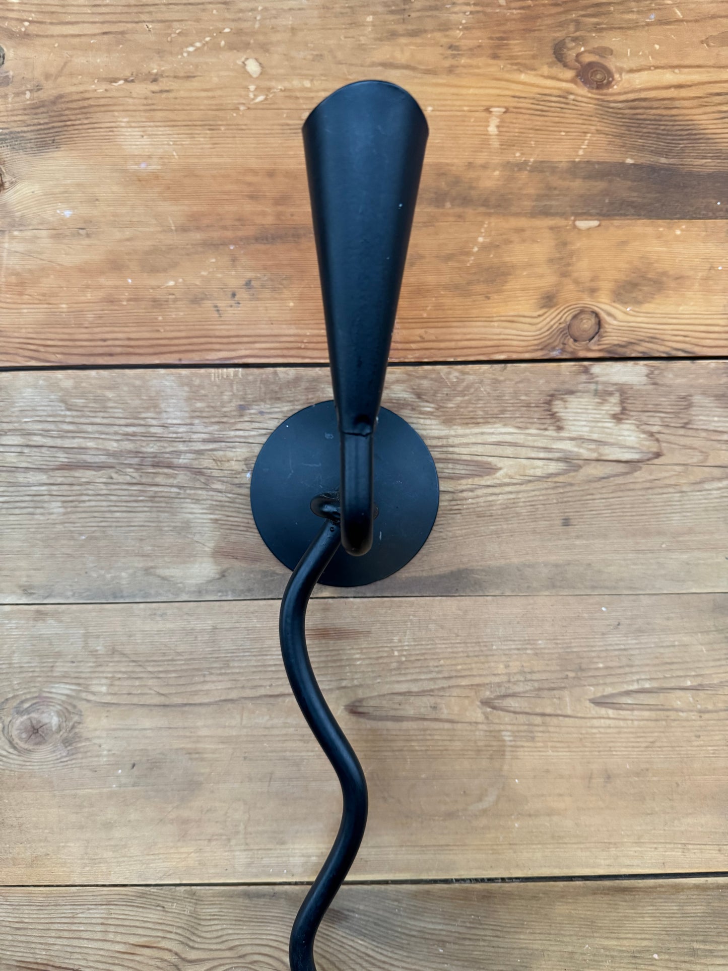 Stor väggljusstake smide