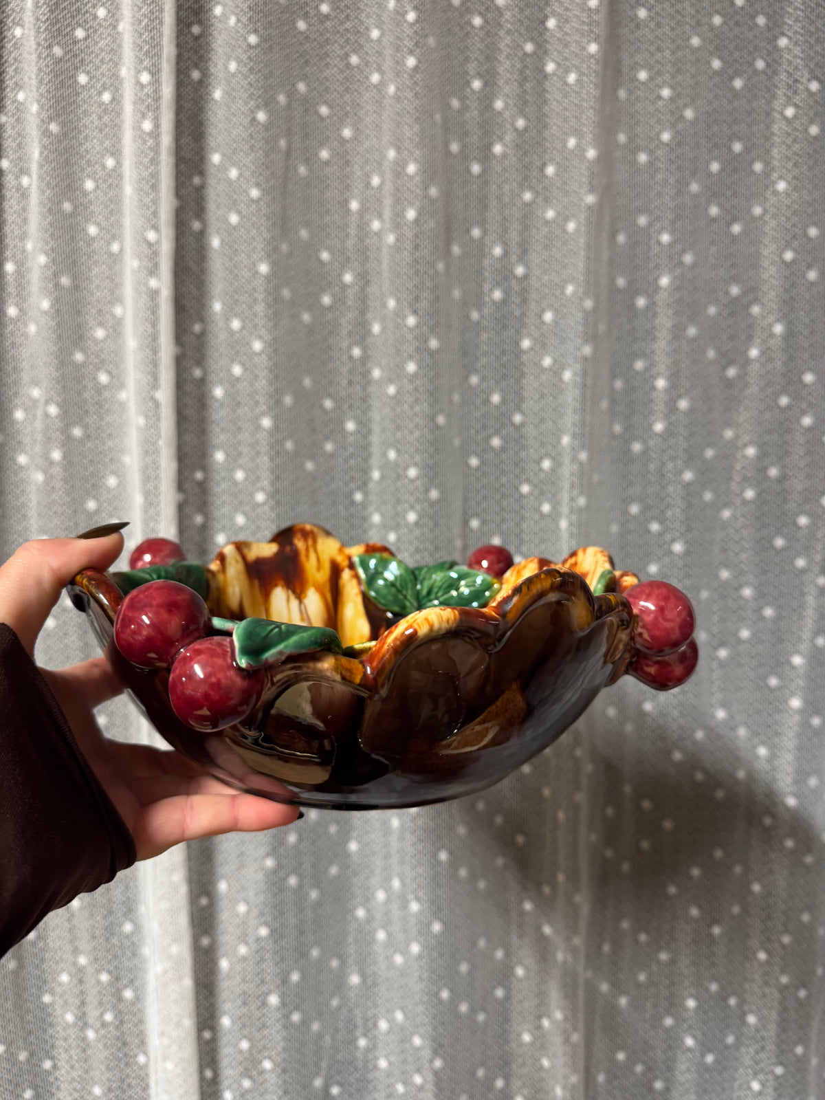Vintage majolikaskål med körsbär – Portugal
