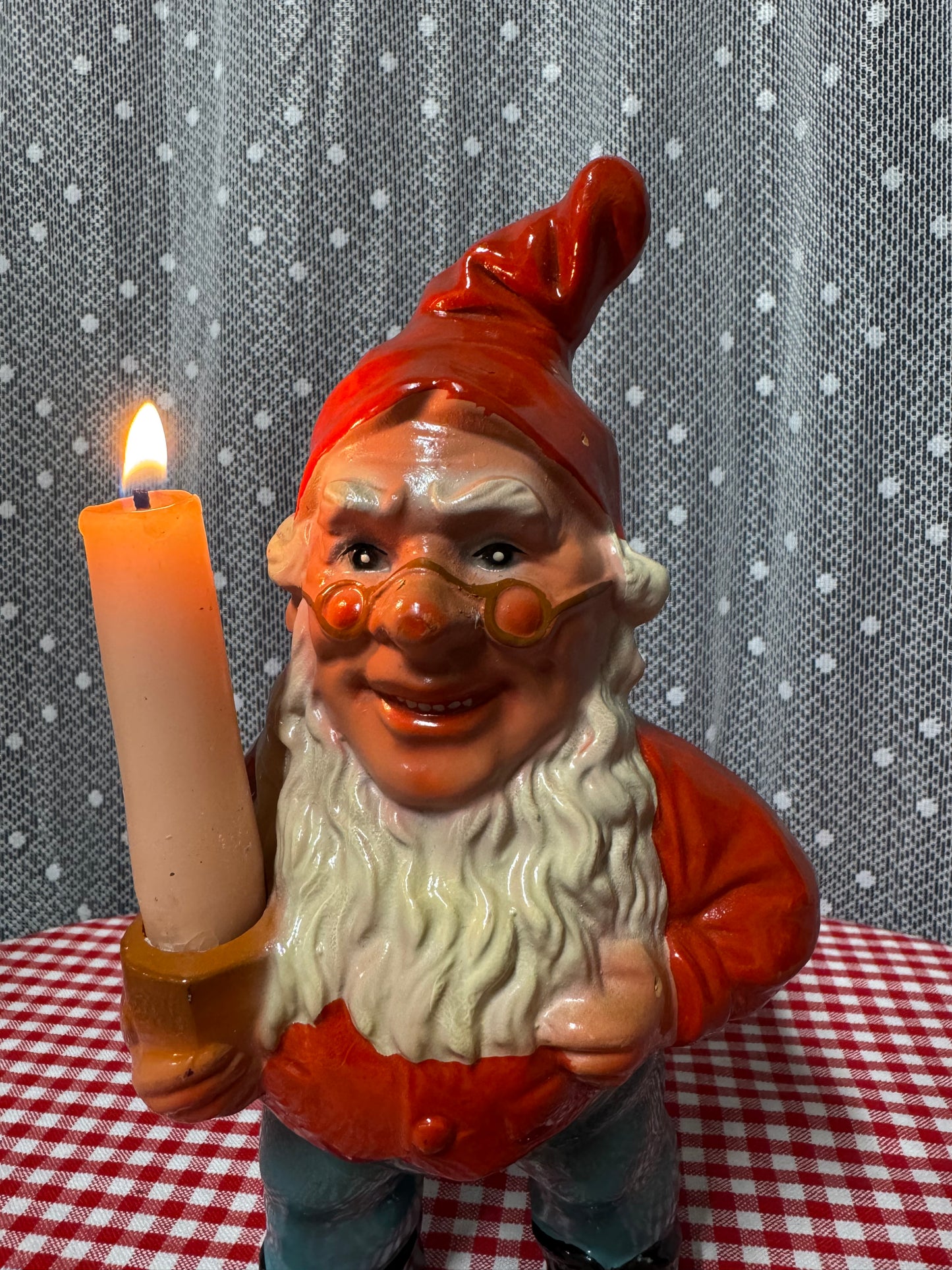 Äldre tomte med ljushållare för kronljus 50-tal