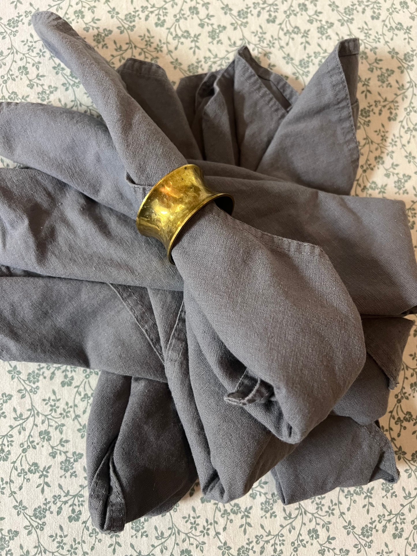 8st tygservetter i grått