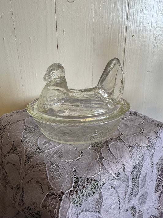 Höna - äggömma i klarglas