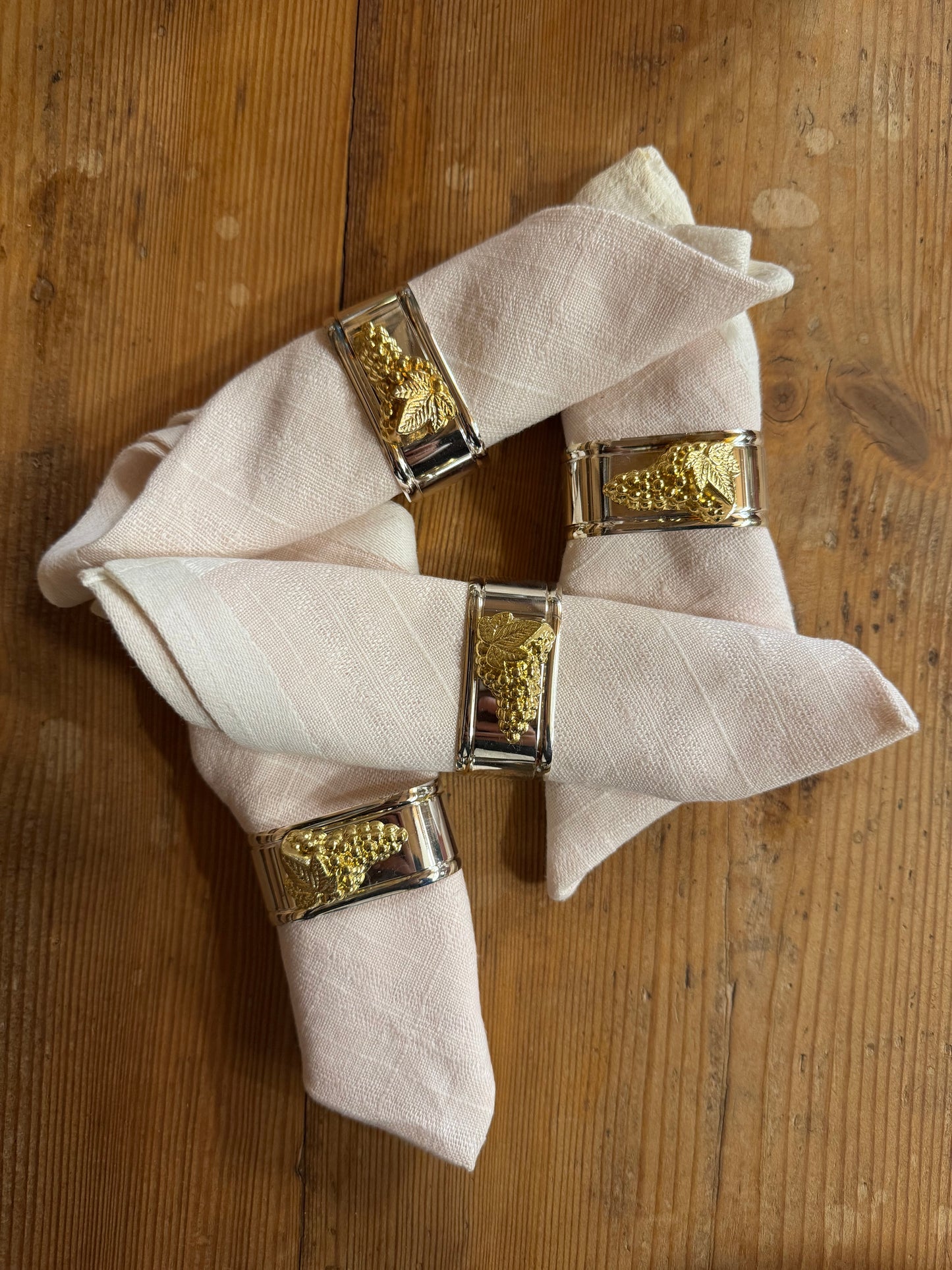 Servettringar med vindruvor, 4st