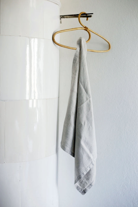 Beige/grå linneduk/handduk