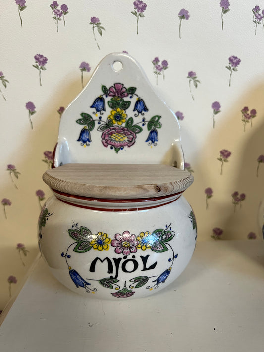 Väggskål med lock - Mjöl