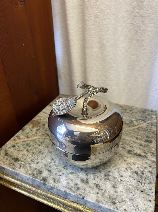 Putsad skål i nysilver - äpplet