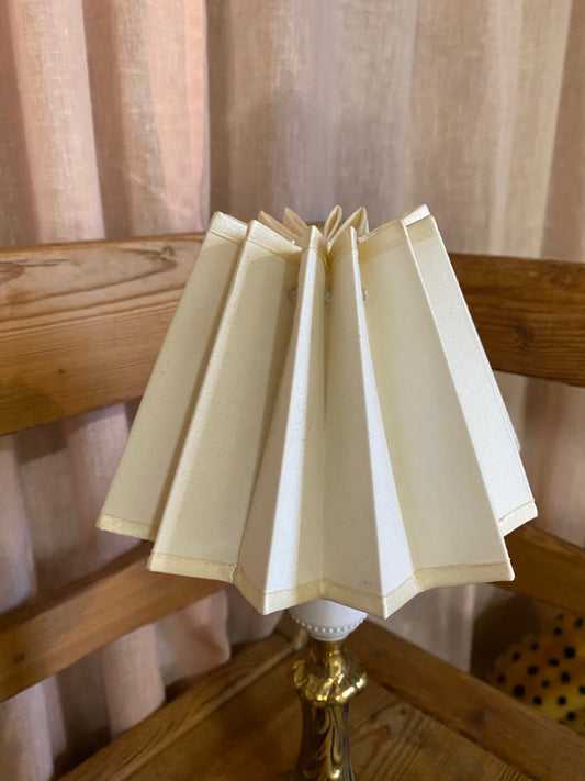 Plisserad lampskärm ~ fler i lager