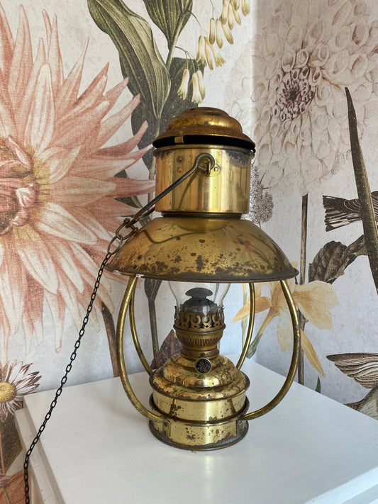 Skeppslampa i mässing, fotogen