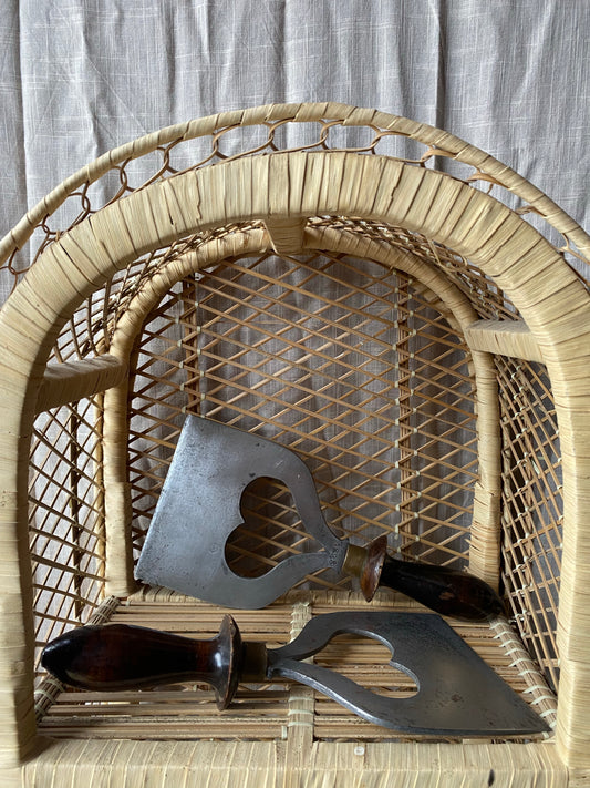 Paret kötthackor med hjärta från 1898