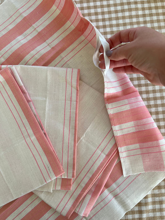 4st kökshanddukar i vitt och rosa