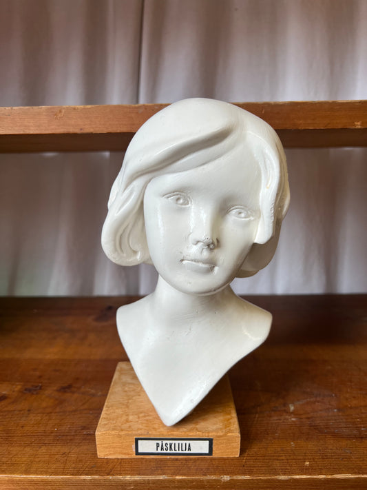 Påskliljan skulptur