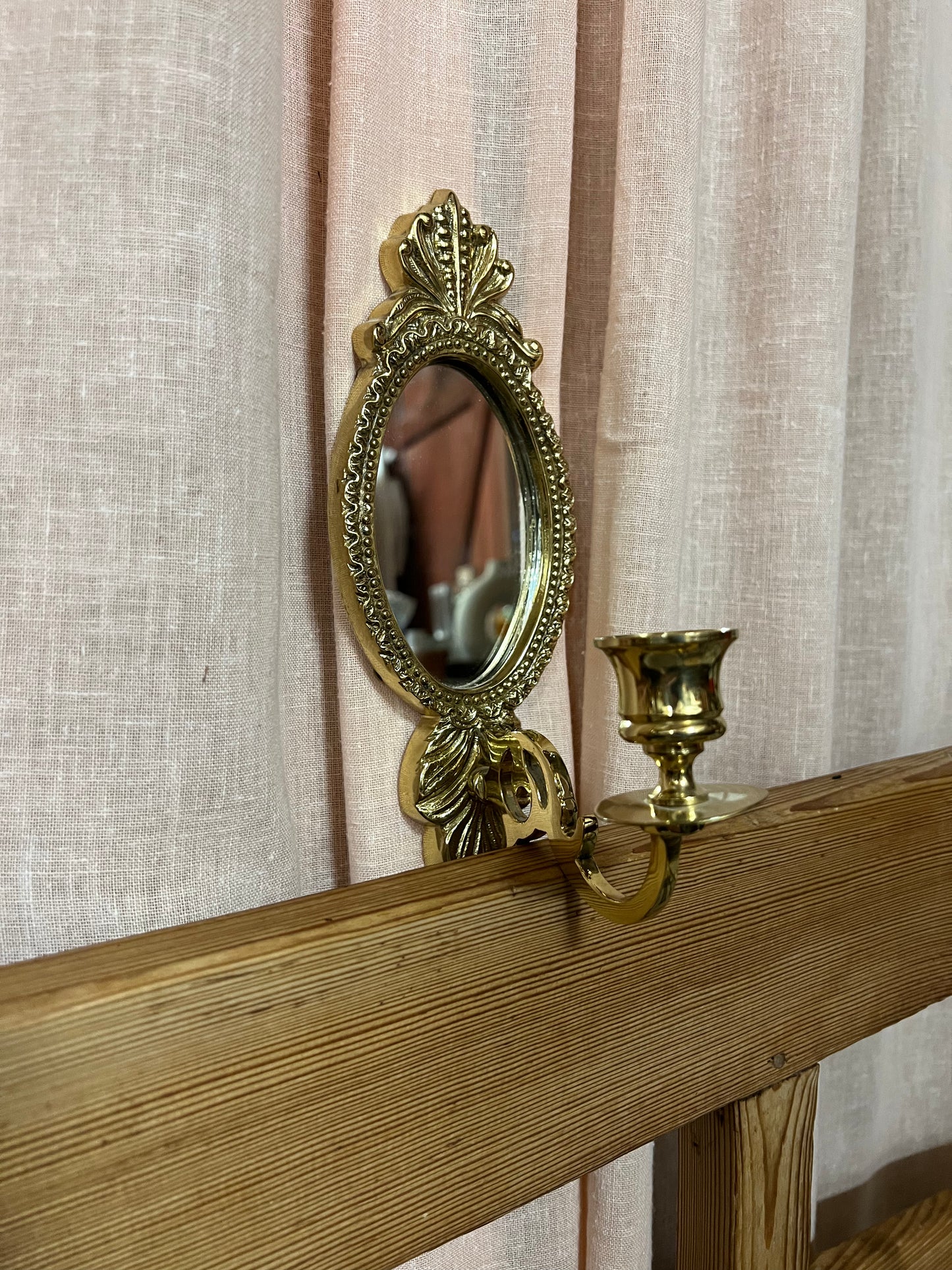 Vackraste väggljusstaken med spegel i mässing