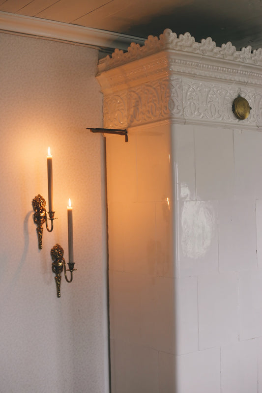 Paret väggljusstakar i mässing