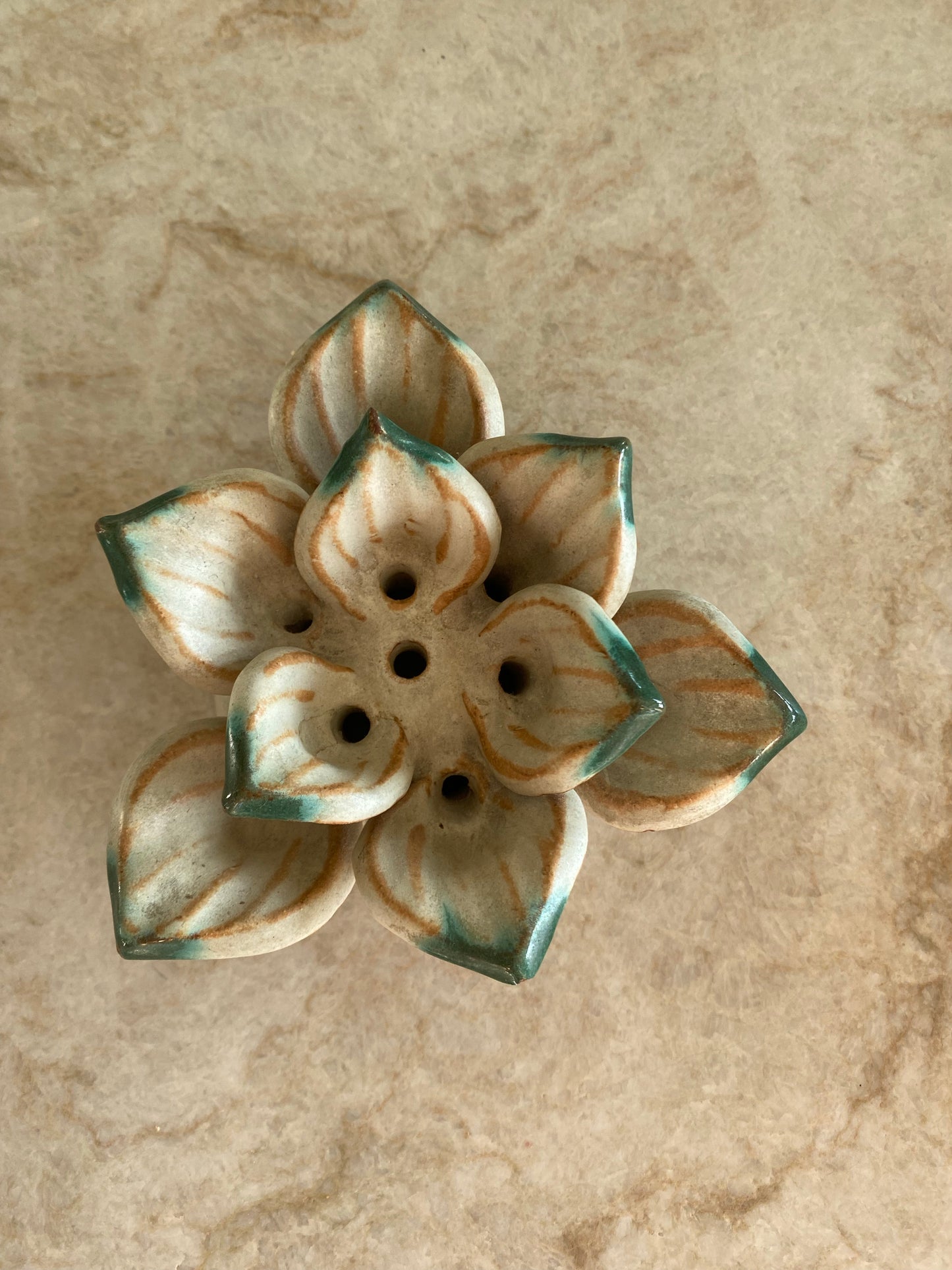 Flowerfrog i keramik ~ näckros
