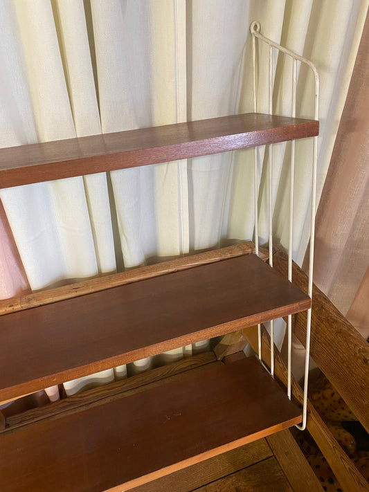 Stringhylla i teak 50-tal