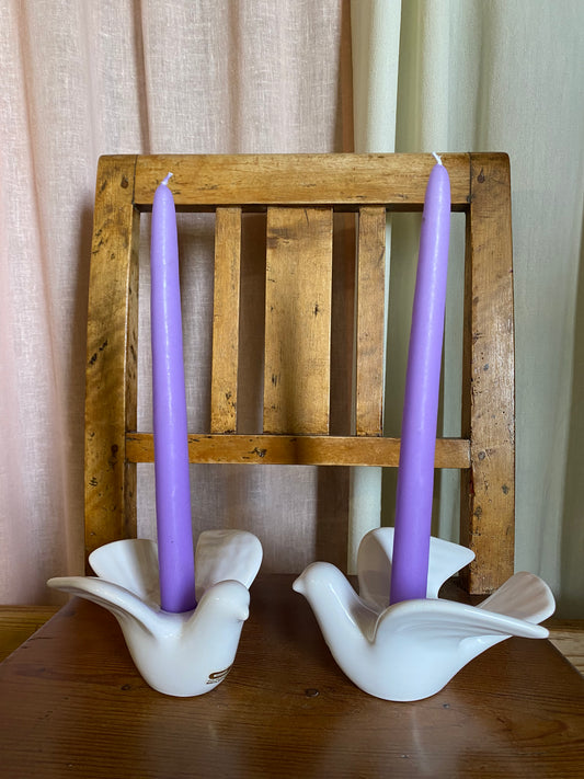 Paret stora ljusstakar - duvor Guldkroken