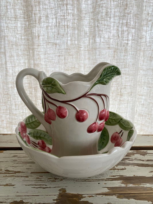 OTROLIG kanna och skål - körsbär