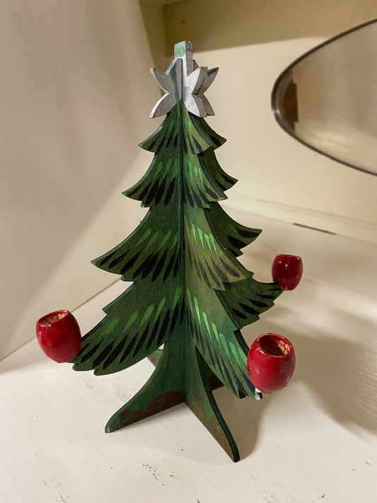 Äldre ljusstake i trä för julgransljus