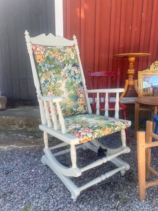 Amerikansk gungstol i otroligt mönster och skick!